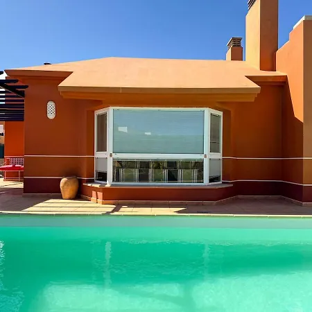 Nirvana Private Pool By Holidays Villa *