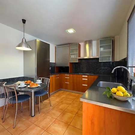 Nirvana Private Pool By Holidays Vila *