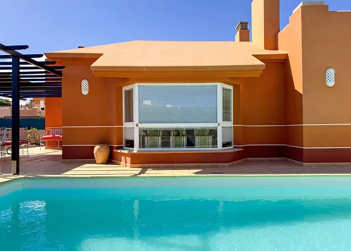 Nirvana Private Pool By Holidays Vila